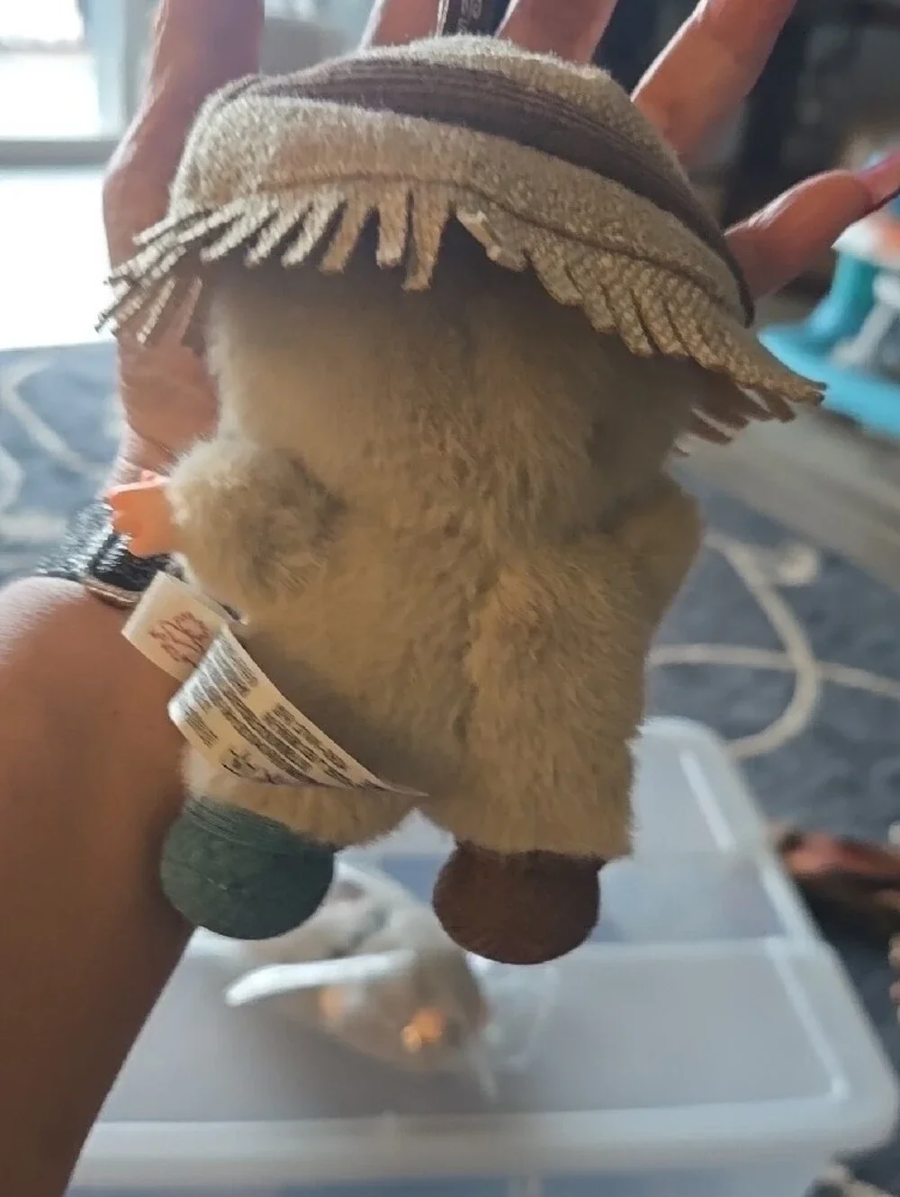 Wakuku Doll Keychain in Beige Fur with Brown Hat & Teal Foot